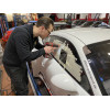 Fenêtre coulissante en acrylique pour portes à vitres droites en plexiglas | Albert Motorsport