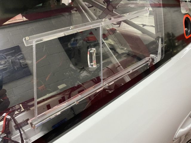 991 Paneles de puerta con ventana corrediza acrílica para puertas de carbono Porsche 911 | Albert Motorsport