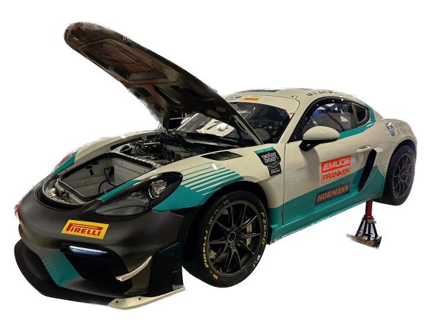 718 GT4 Clubsport Guardabarros delantero de fibra natural para coche de carreras Porsche Cayman | Albert Motorsport 2