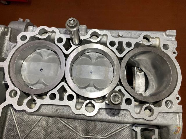 986, 987, 996, 997, bloque motor Porsche completado con pistones y cilindros de cromo molibdeno a cambio | Albert Motorsport
