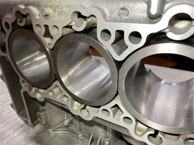 986, 987, 996, 997, blocco motore Porsche completato con pistoni e cilindri in cromo molibdeno in cambio | Albert Motorsport
