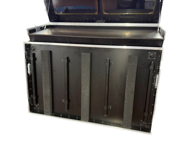 Pitbox L-Case with drawers also with screens - Type Albert Motorsport – Albert Motorsport