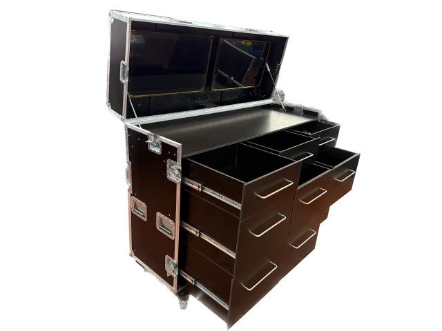 Pitbox L-Case with drawers also with screens - Type Albert Motorsport – Albert Motorsport