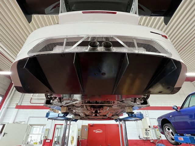 Difusor de carbono completo Porsche 911 997 GT3 R 2013 | Albert Motorsport 2