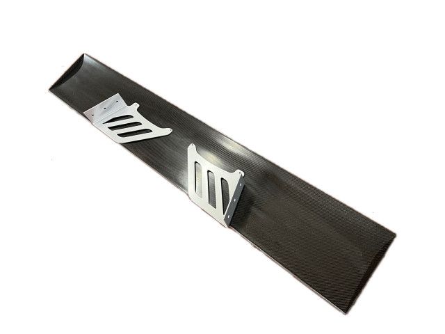 Estante de pared para alerón trasero de carbono 150 cm x 30 cm con soporte | Albert Motorsport