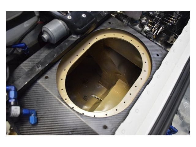 981 Cayman GT4 serbatoio carburante FIA FT3 Porsche | Albert Motorsport