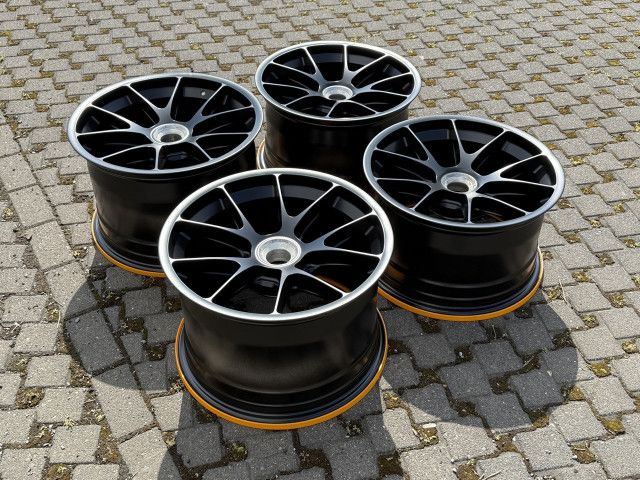 991 GT3 Cup Juego de ruedas revisado y con nuevo recubrimiento de polvo para Porsche 911 | Albert Motorsport