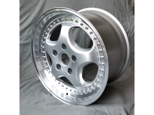 928 944 968 964 981 982 986 987 993 996 Juego de llantas Turbo Cup de 18 pulgadas en diseño de 3 piezas para Porsche | Albert Mo