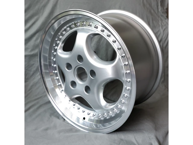 928 944 968 964 981 982 986 987 993 996 Turbo 18 Zoll Cup Radsatz in 3 teiligem Design für Porsche - Albert Motorsport