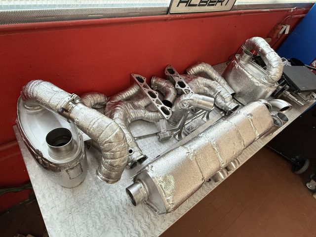 991.1 GT3 Cup Terminali di scarico sostitutivi per collettore di scarico da corsa protezione termica opzionale per Porsche 911 |
