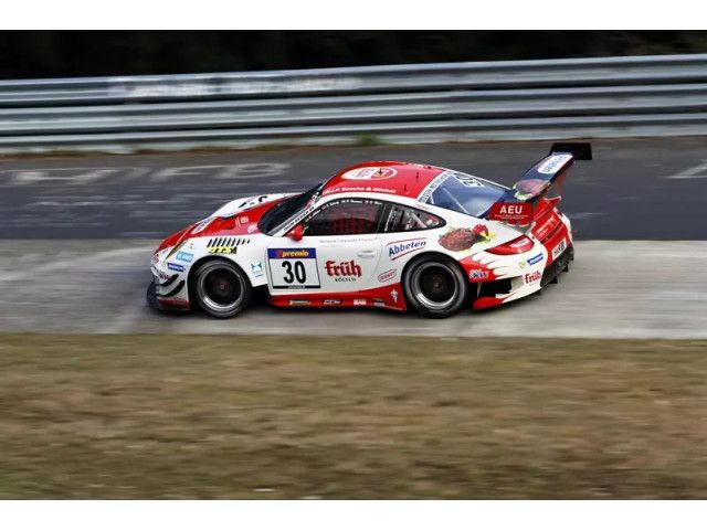 Porsche 997 GT3 R - Sabine Schmitz - Patrick Huismann - Frikadelli - di Albert Motorsport | Albert Motorsport
