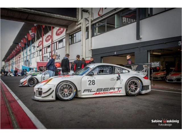 Porsche 997 GT3 R - Sabine Schmitz - Patrick Huismann - Frikadelli - by Albert Motorsport - Albert Motorsport