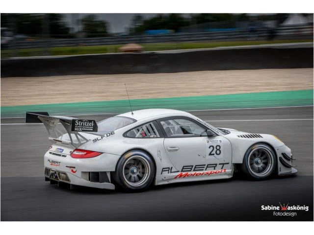 Porsche 997 GT3 R - Sabine Schmitz - Patrick Huismann - Frikadelli - by Albert Motorsport - Albert Motorsport