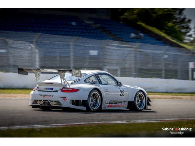 Porsche 997 GT3 R - Sabine Schmitz - Patrick Huismann - Frikadelli - by Albert Motorsport - Albert Motorsport