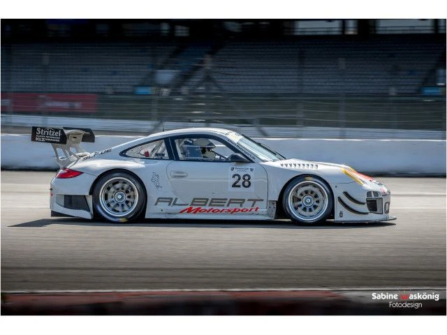 Porsche 997 GT3 R - Sabine Schmitz - Patrick Huismann - Frikadelli - by Albert Motorsport - Albert Motorsport