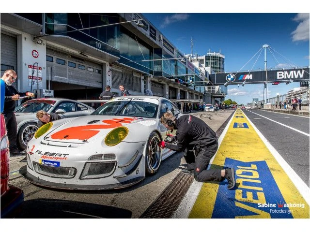 Porsche 997 GT3 R - Sabine Schmitz - Patrick Huismann - Frikadelli - par Albert Motorsport Porsche AG 40 - AlbertMotorsport 