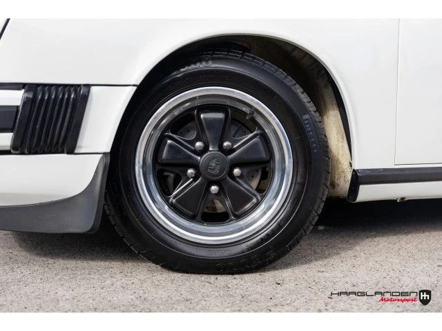 Porsche 911 Carrera 3.0 Coupé (modèle G) Porsche AG 23 - AlbertMotorsport 